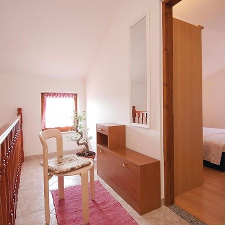 Lovely Apartment In Rovinj With Kitchen Dış mekan fotoğraf