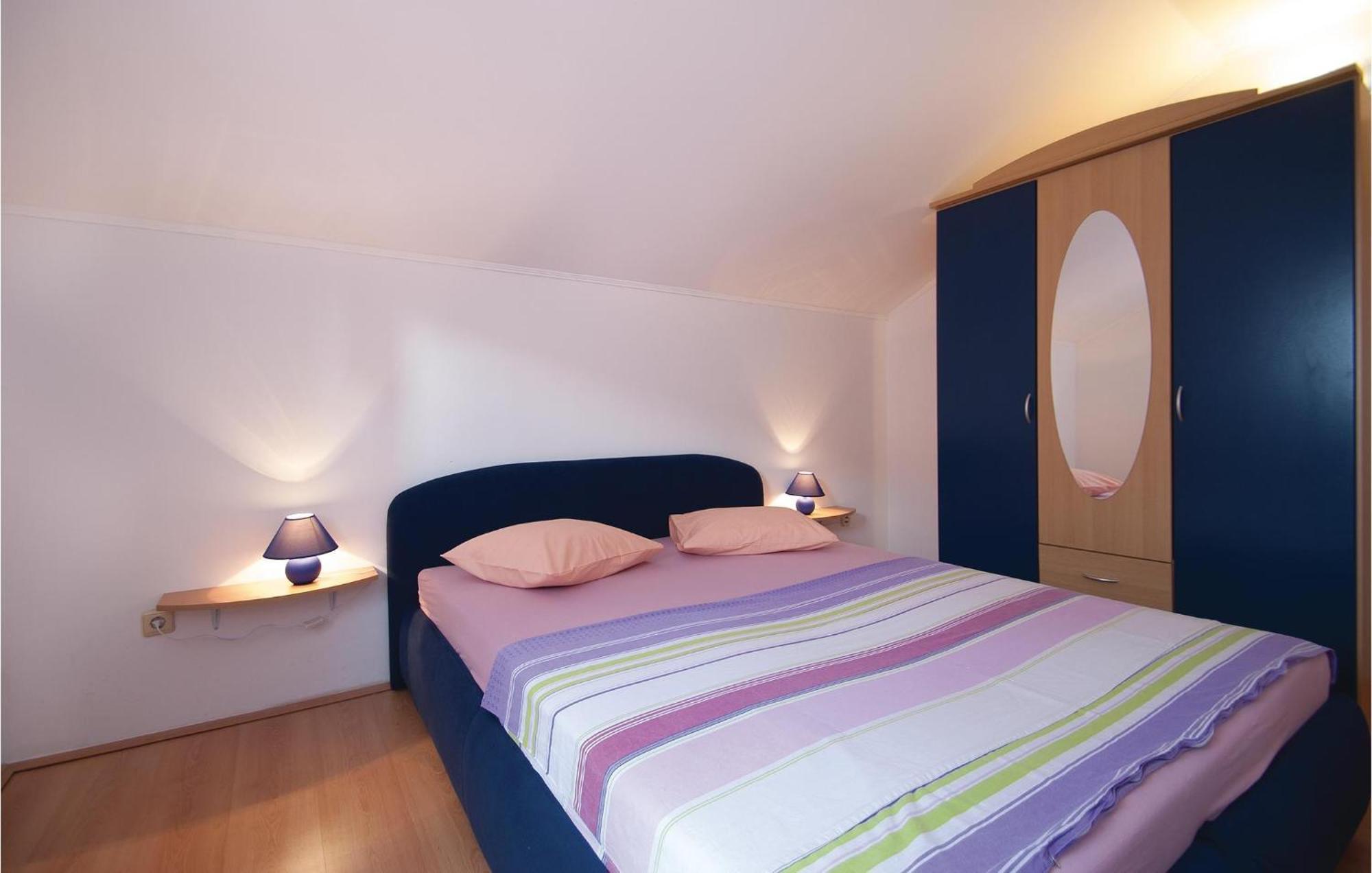 Lovely Apartment In Rovinj With Kitchen Dış mekan fotoğraf