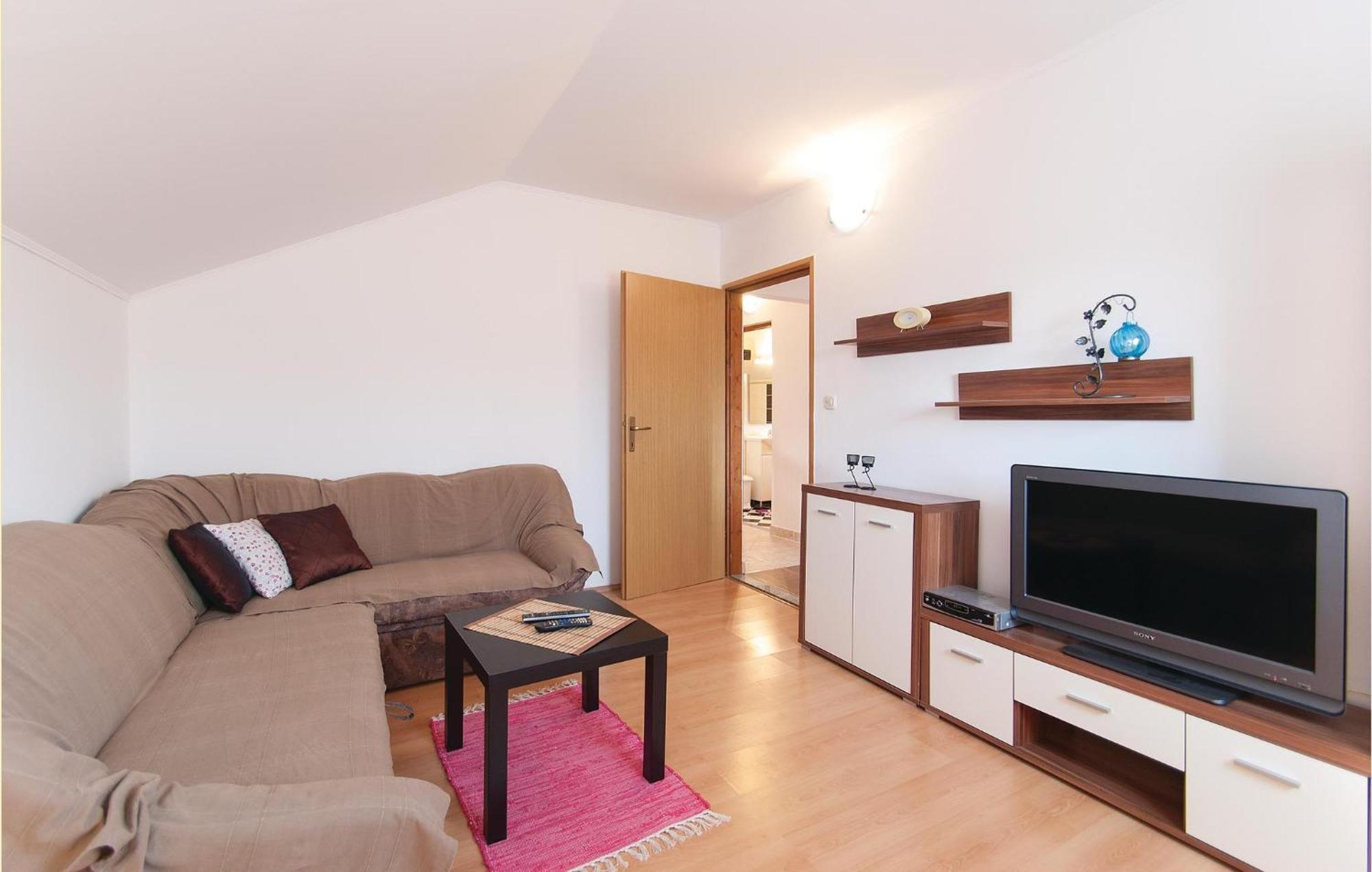 Lovely Apartment In Rovinj With Kitchen Dış mekan fotoğraf